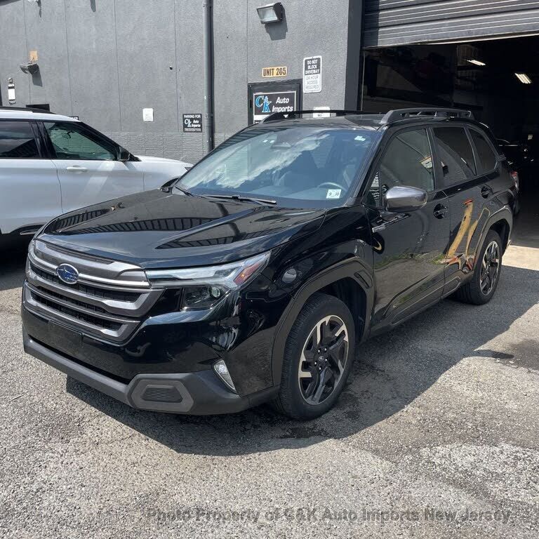 2025 SUBARU Forester