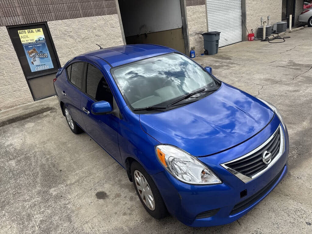 2013 NISSAN Versa