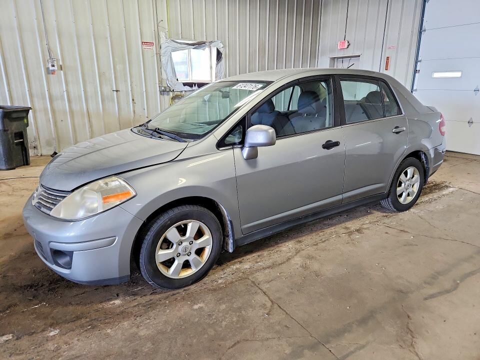 2008 NISSAN Versa