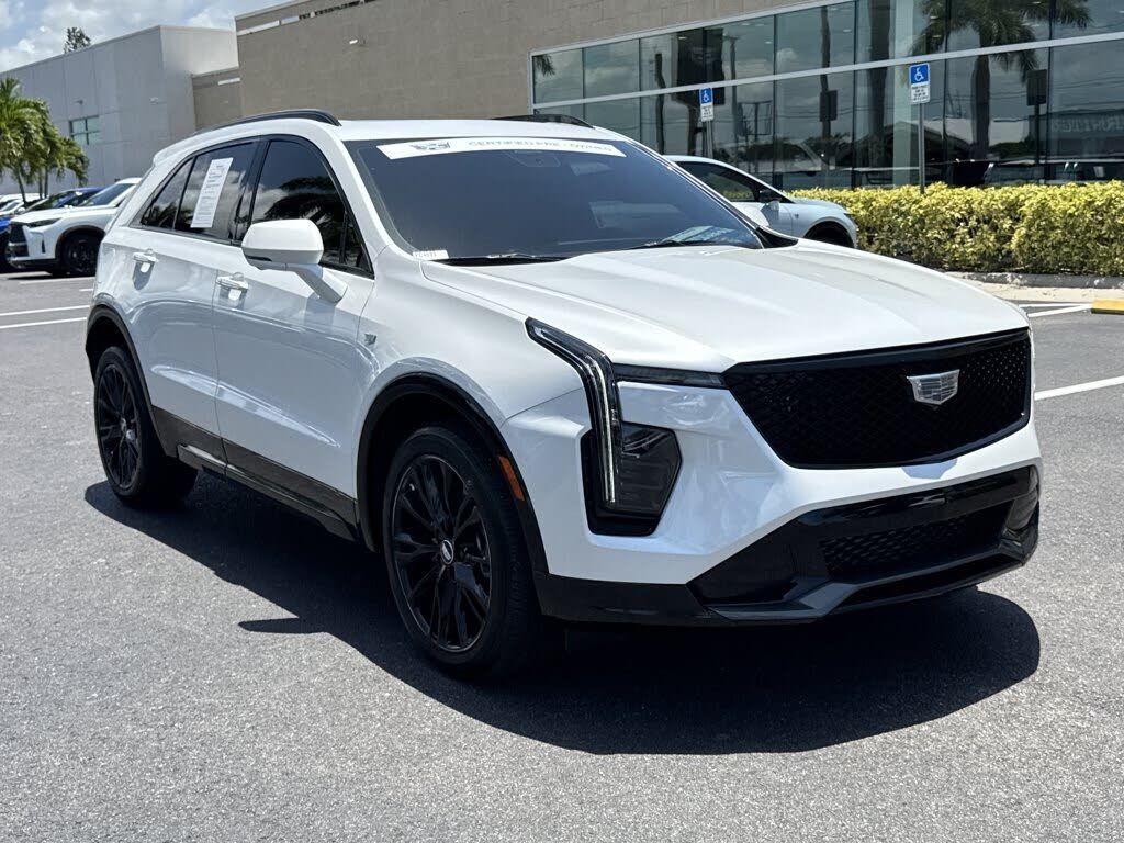 2025 CADILLAC XT4