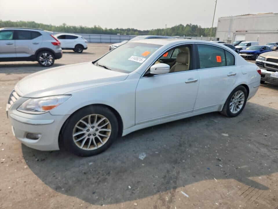 2011 HYUNDAI Genesis