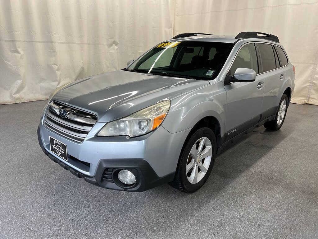 2013 SUBARU Outback