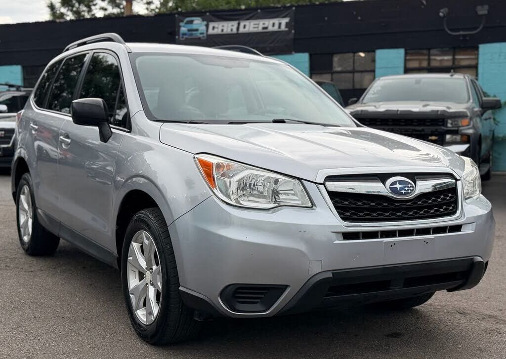 2016 SUBARU Forester