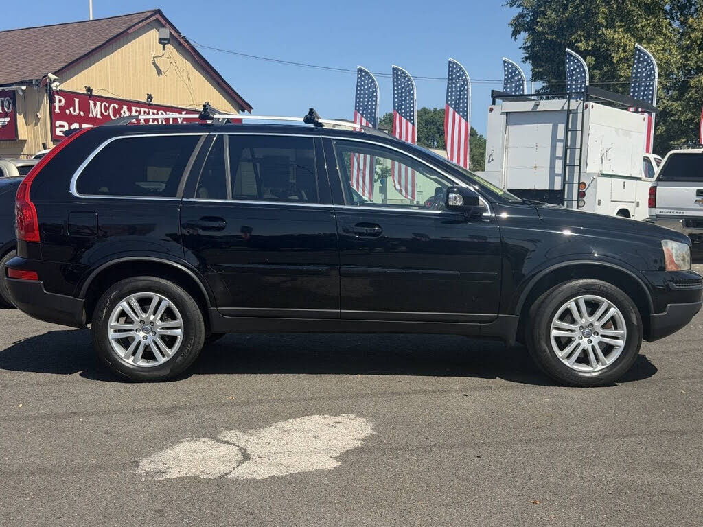 2011 VOLVO XC90