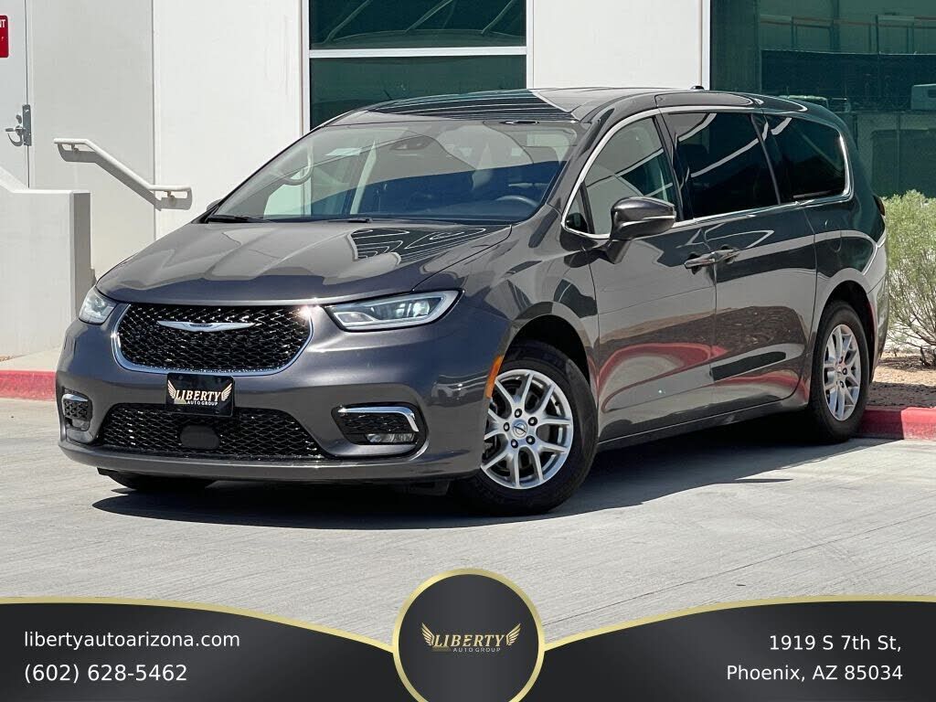 2023 CHRYSLER Pacifica