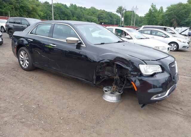 2016 CHRYSLER 300