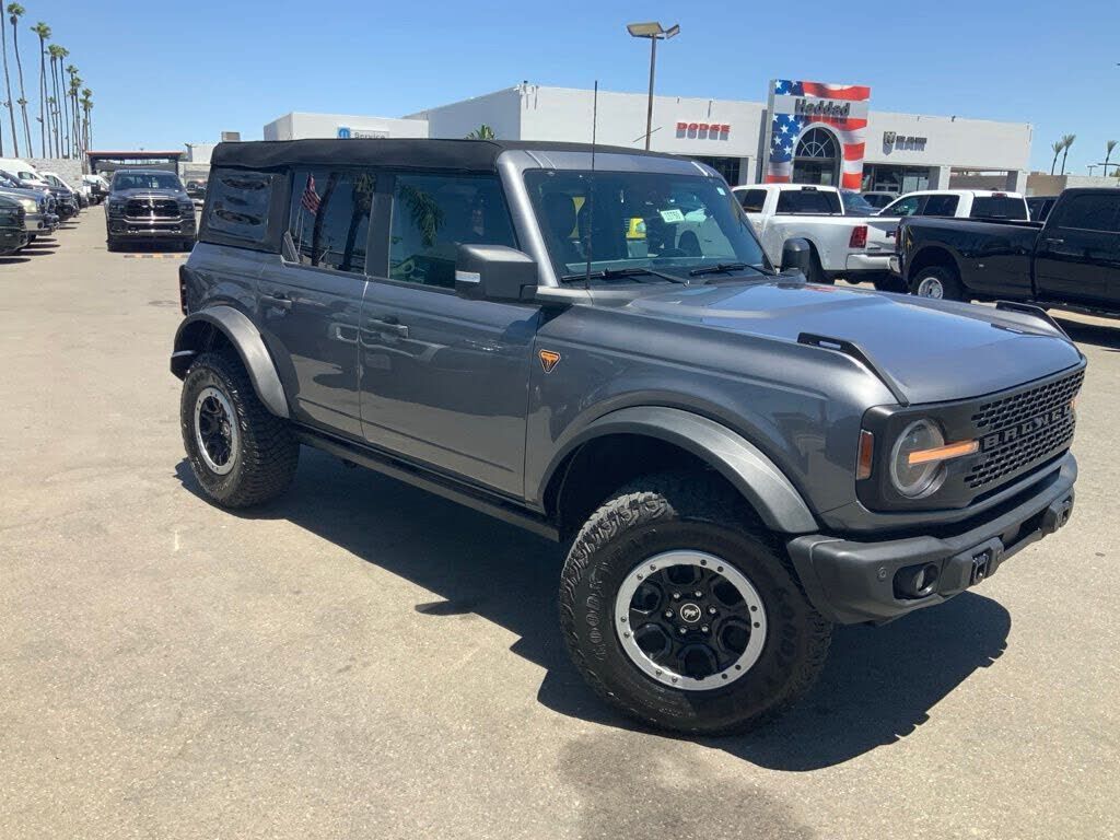 2023 FORD Bronco