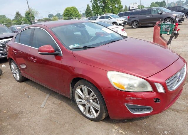 2012 VOLVO S60