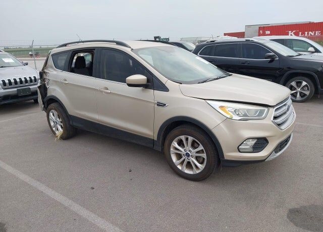 2017 FORD Escape