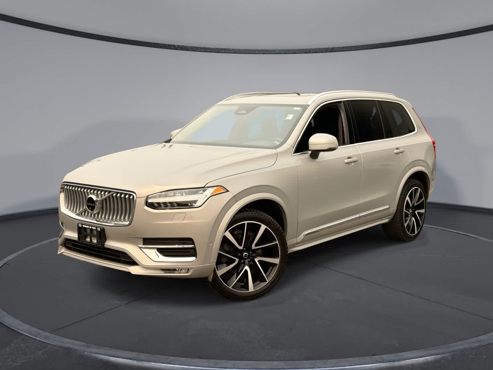 2023 VOLVO XC90