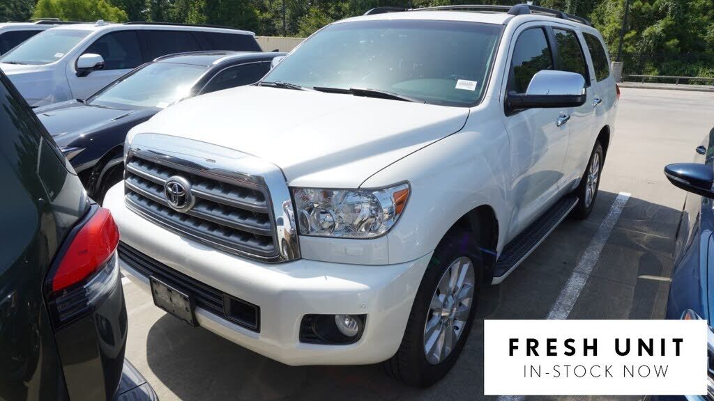 2011 TOYOTA Sequoia
