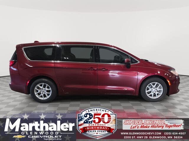 2017 CHRYSLER Pacifica