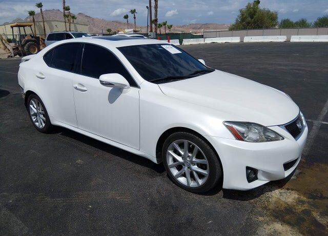 2011 LEXUS IS