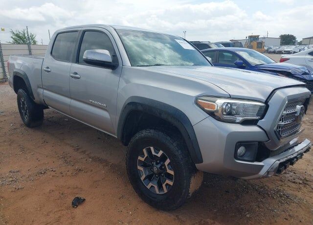 2017 TOYOTA Tacoma