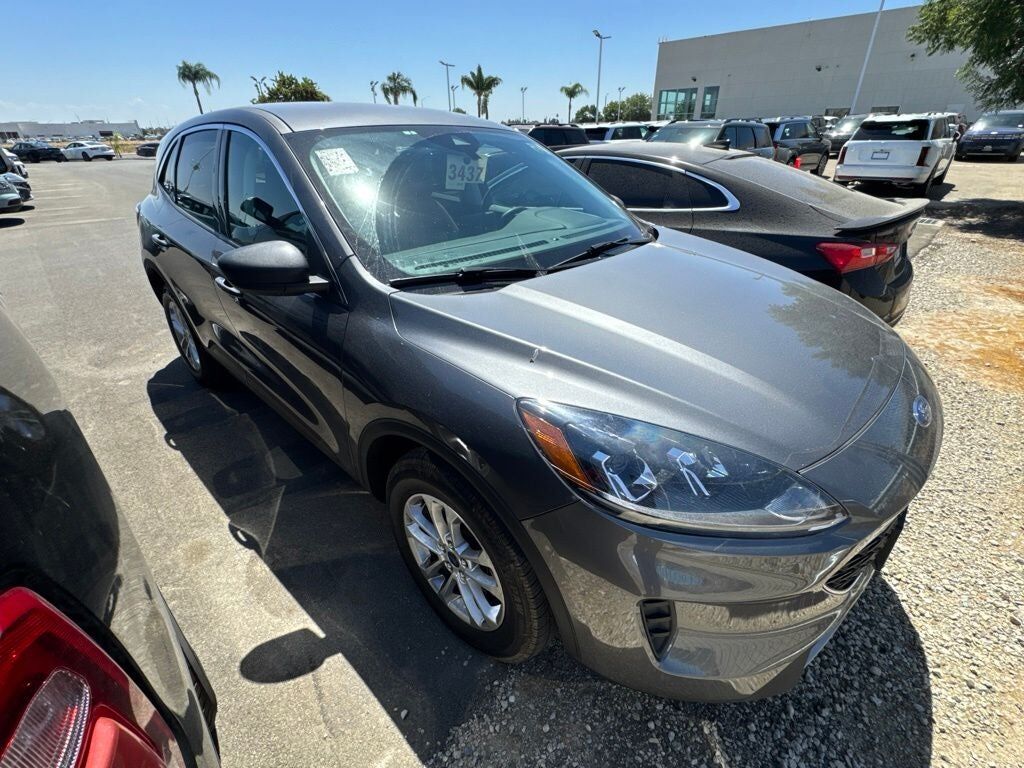 2022 FORD Escape