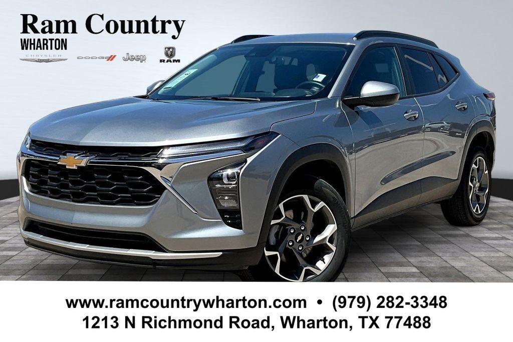 2025 CHEVROLET Trax