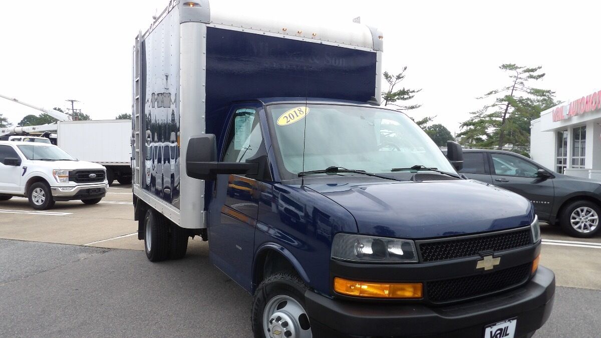 2018 CHEVROLET Express