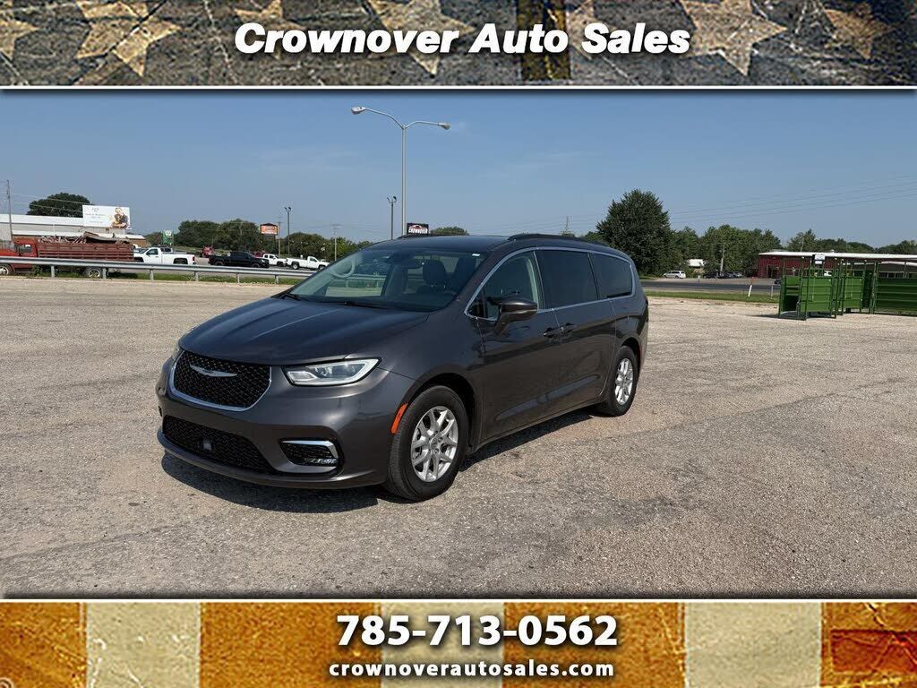 2022 CHRYSLER Pacifica