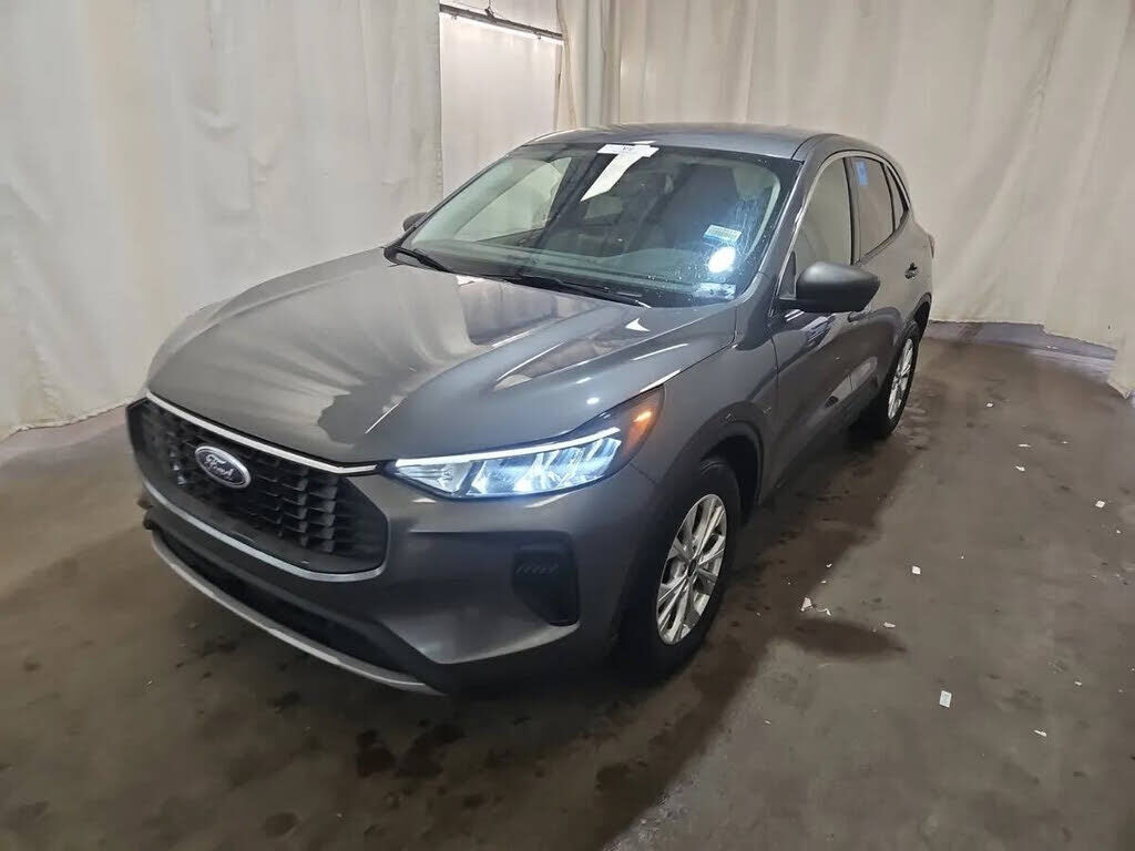 2023 FORD Escape
