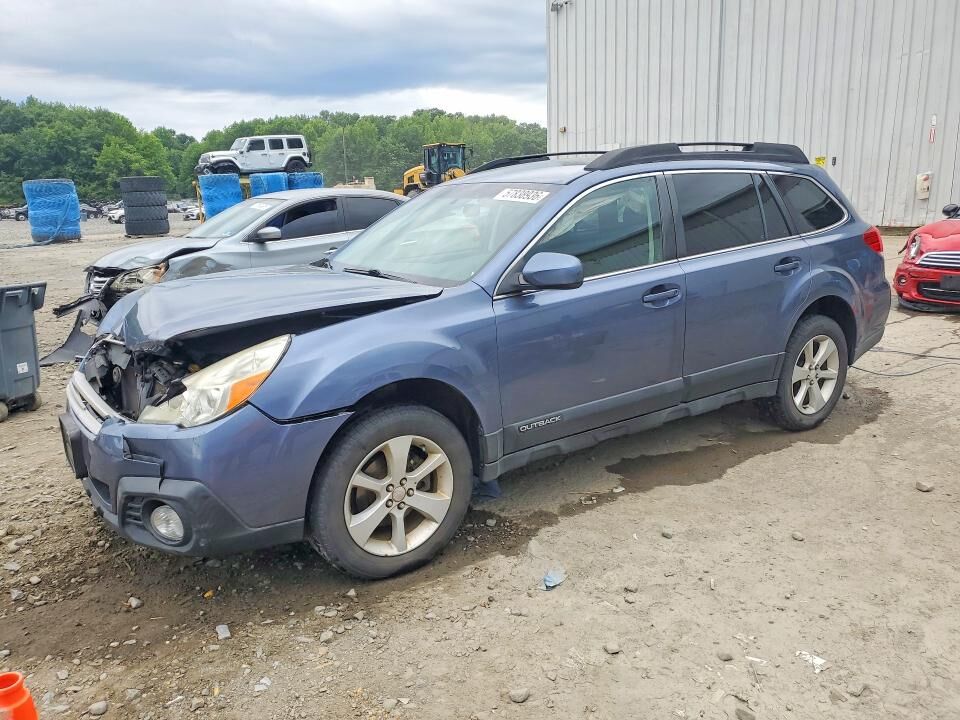 2014 SUBARU Outback
