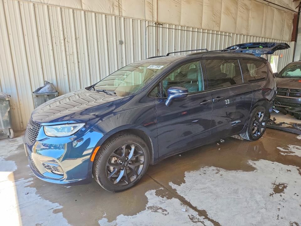 2022 CHRYSLER Pacifica