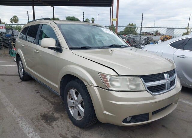 2010 DODGE Journey