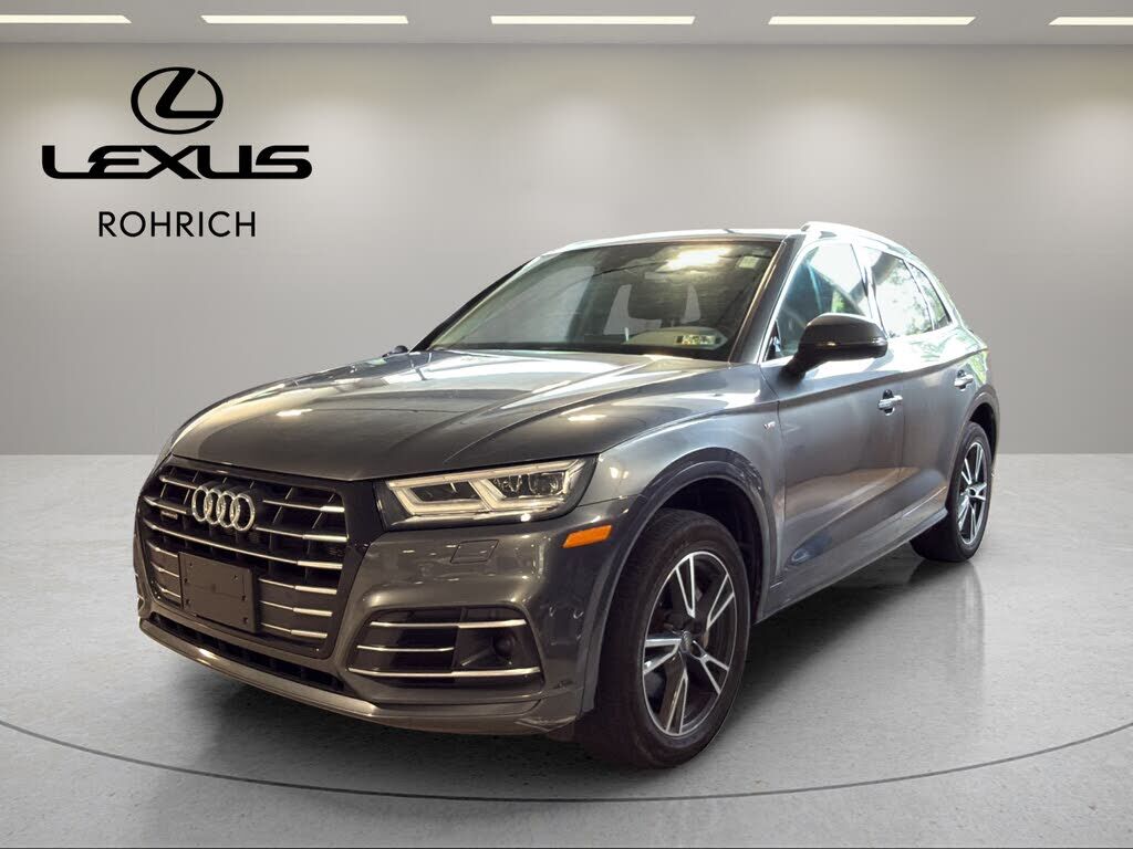 2020 AUDI Q5 e