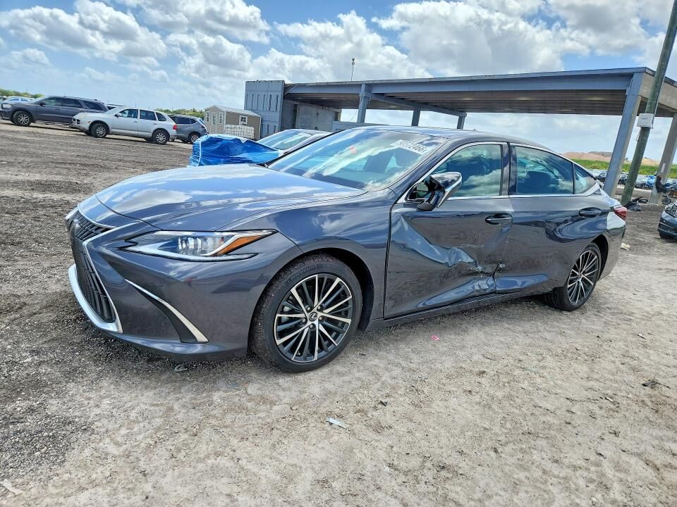 2025 LEXUS ES