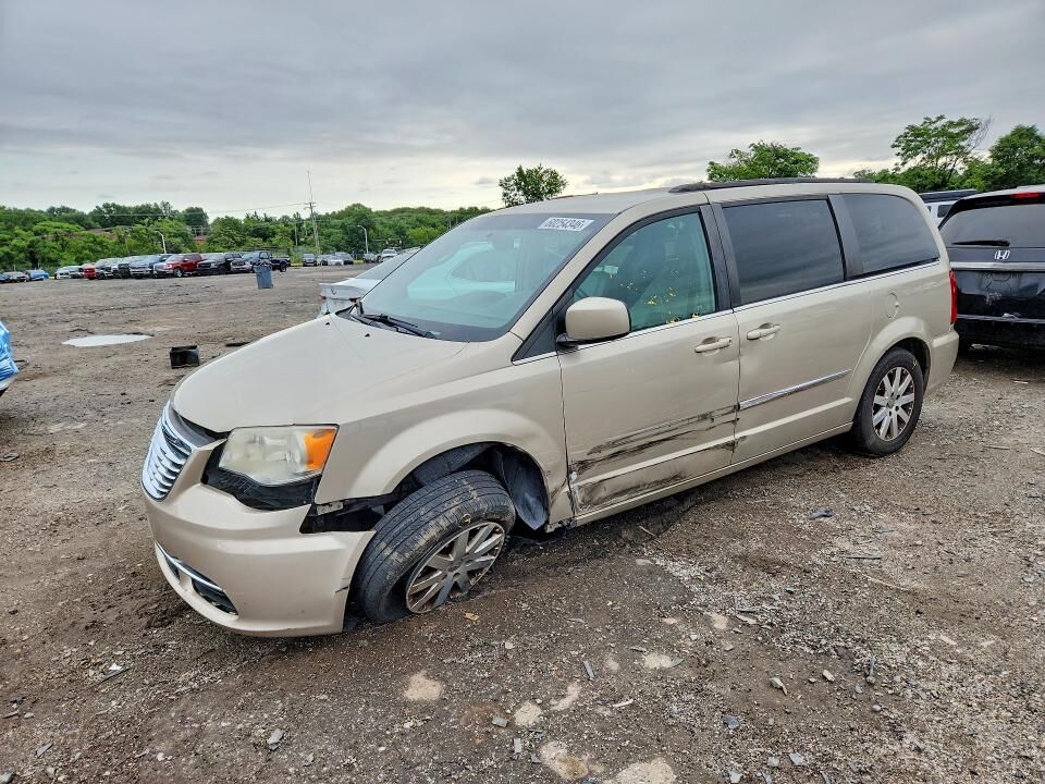 2013 CHRYSLER Town and Country