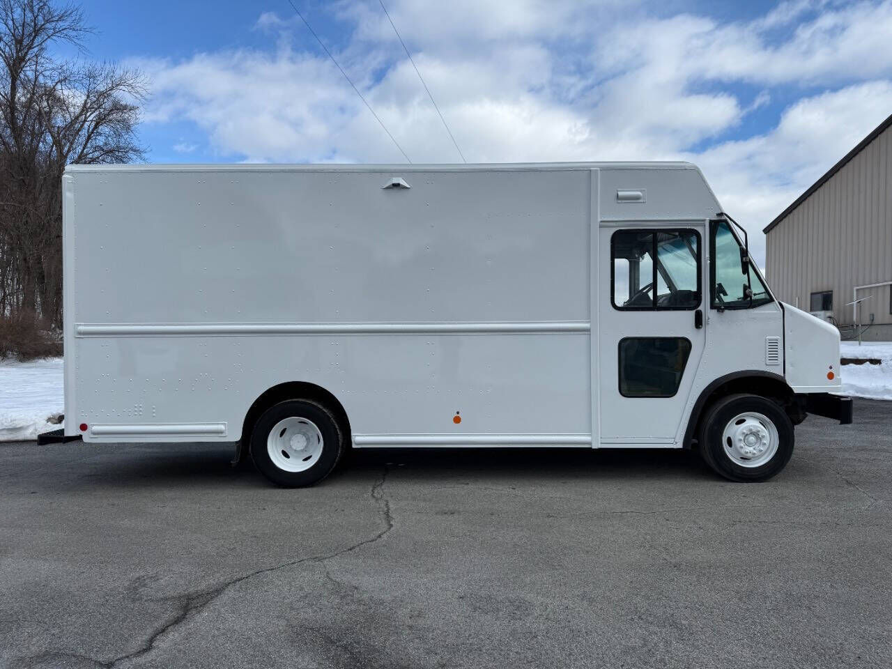 2021 FORD Commercial Chassis
