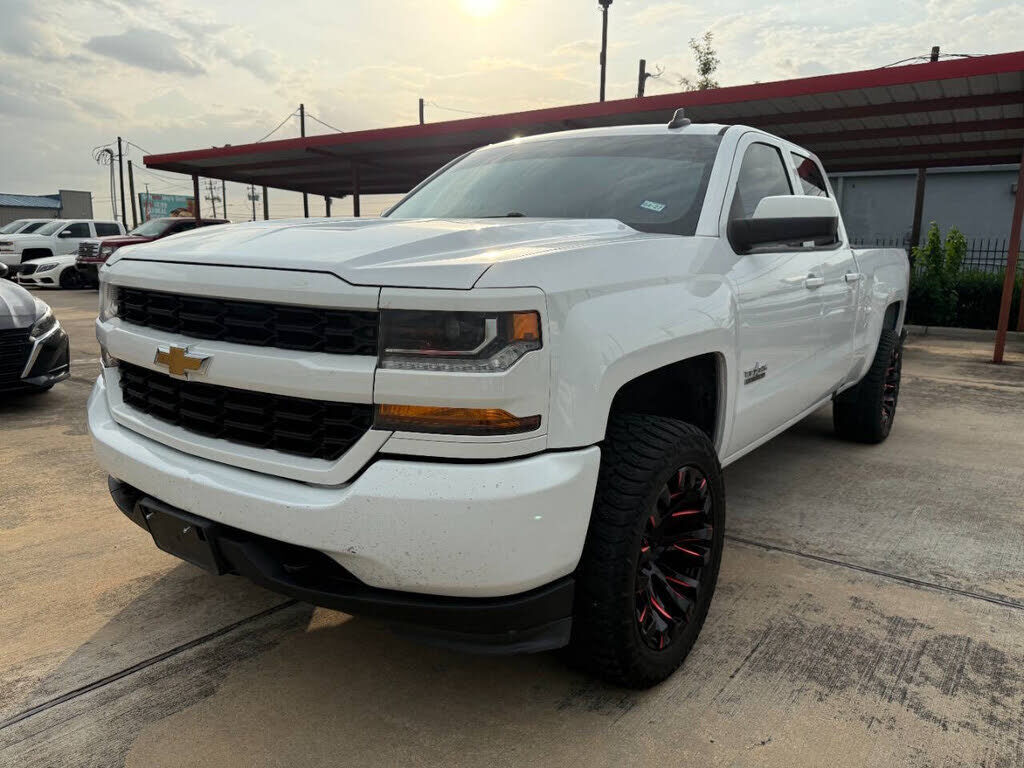 2018 CHEVROLET Silverado