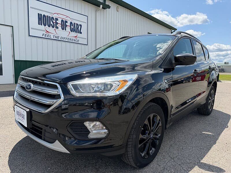 2017 FORD Escape