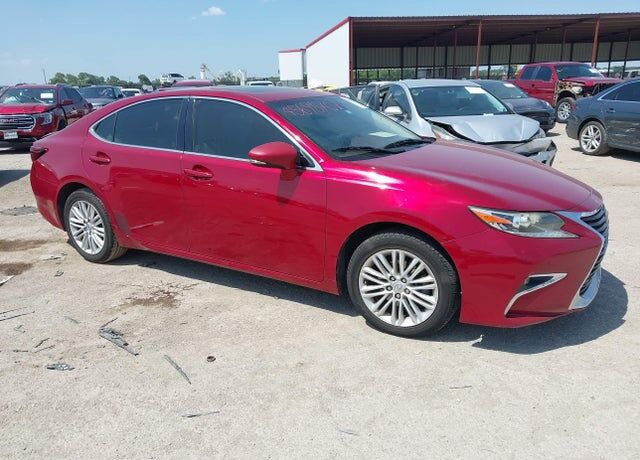 2016 LEXUS ES