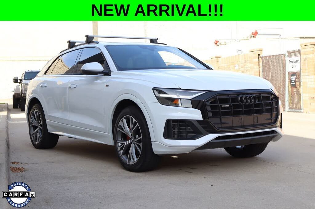 2020 AUDI Q8