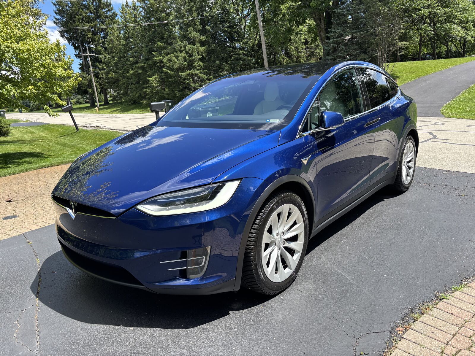 2016 TESLA Model X