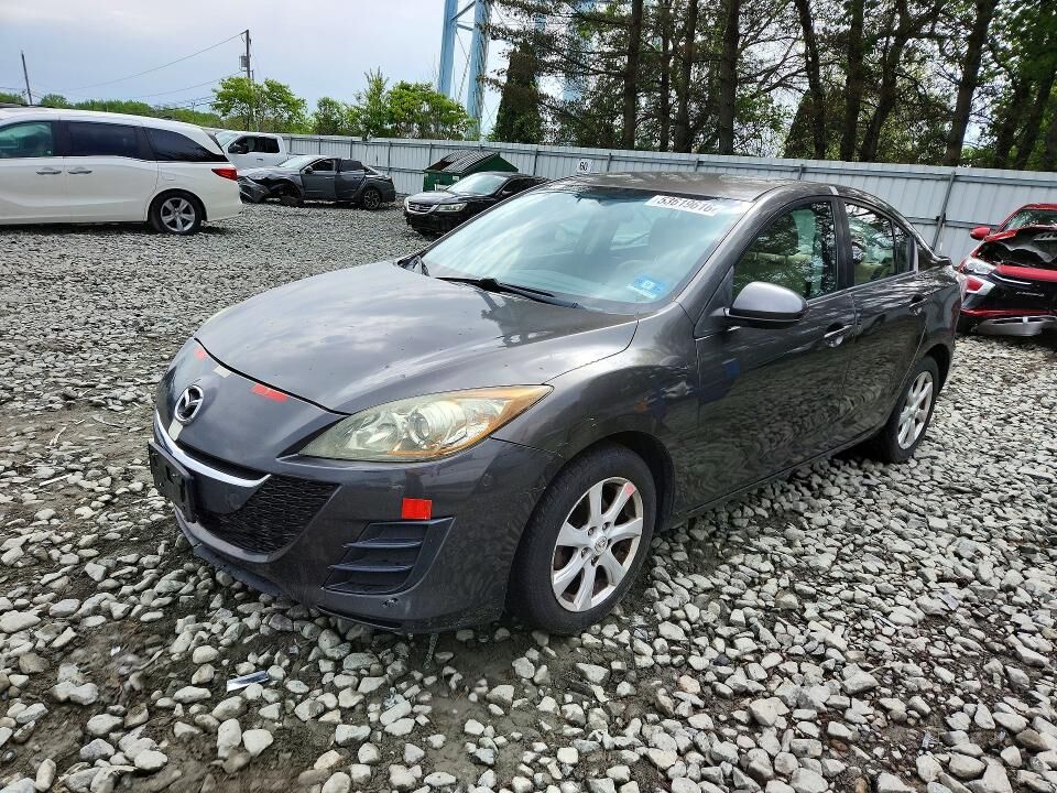 2010 MAZDA Mazda3