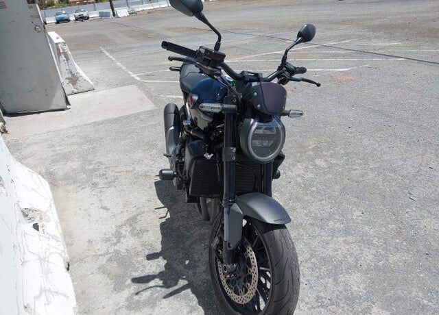 2023 HONDA CB