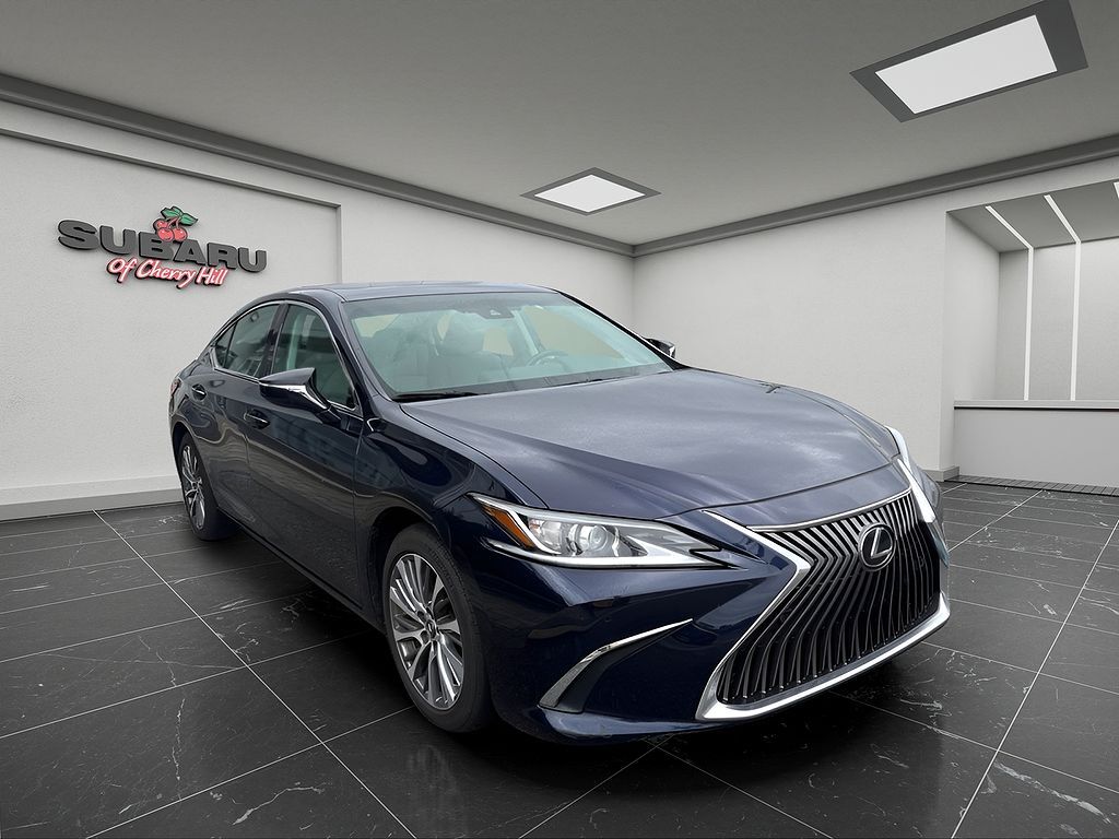 2020 LEXUS ES