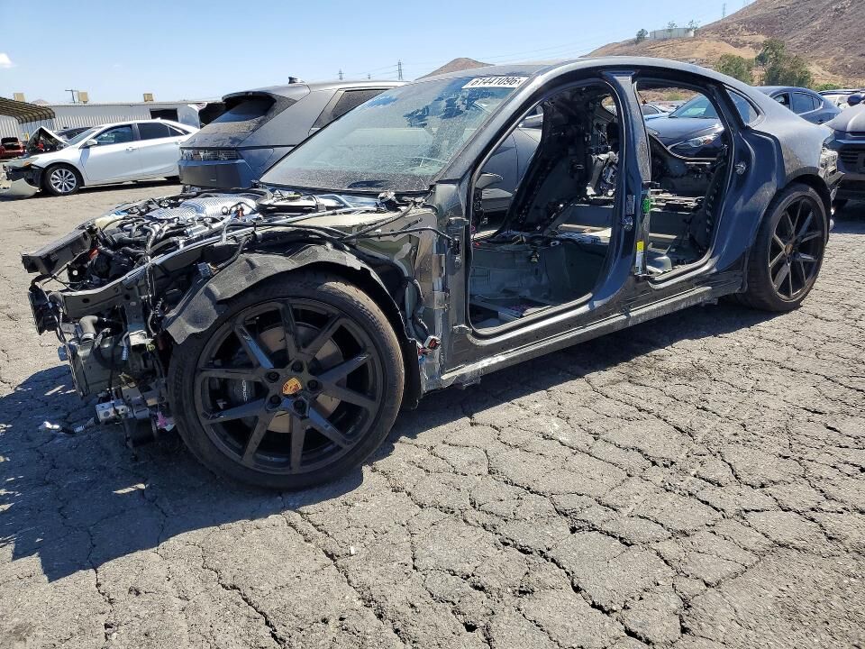 2024 PORSCHE Panamera