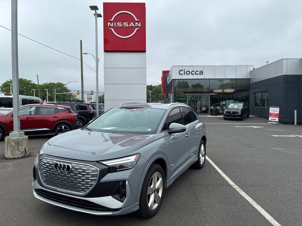 2023 AUDI Q4