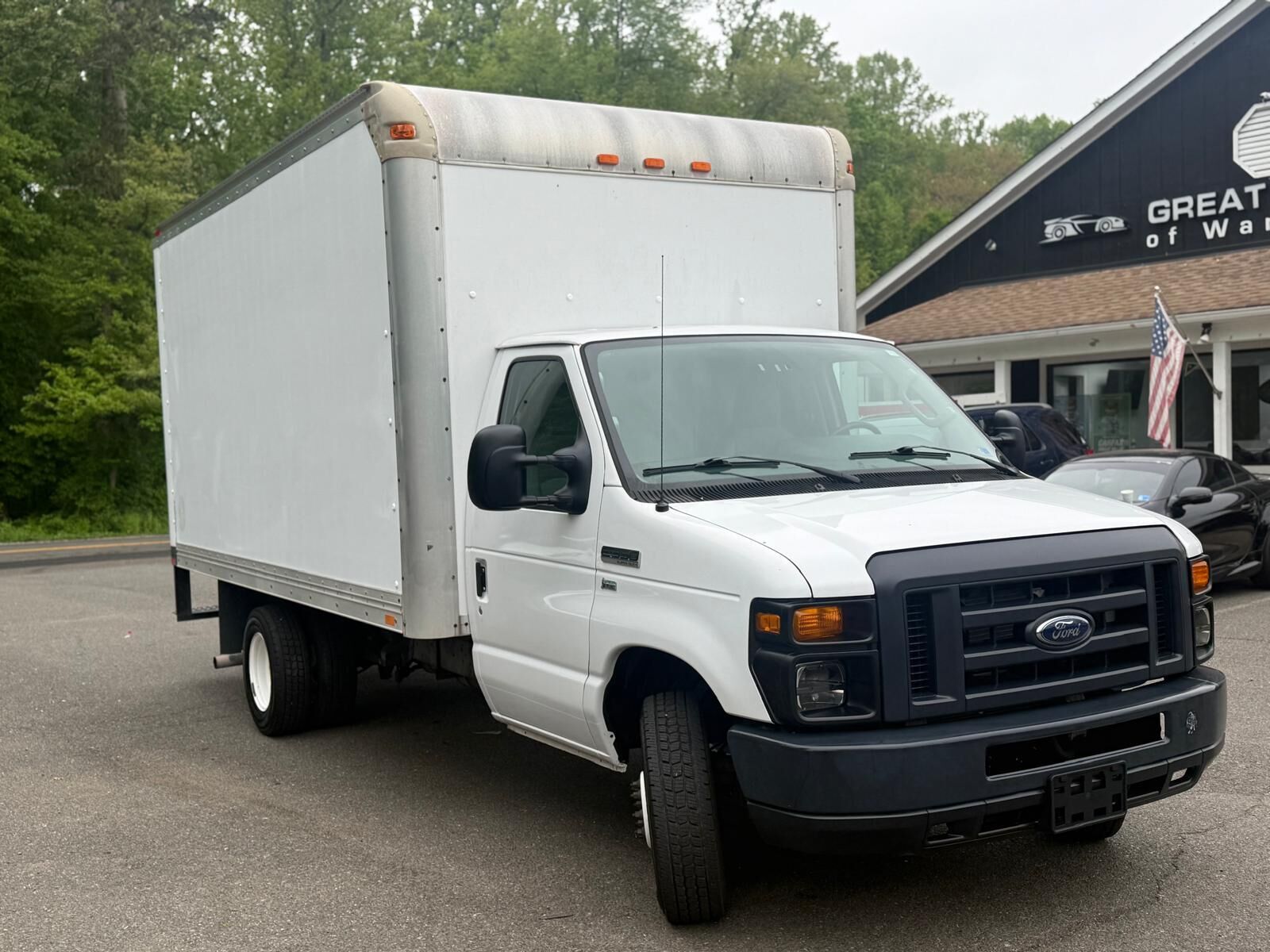 Ford E-350