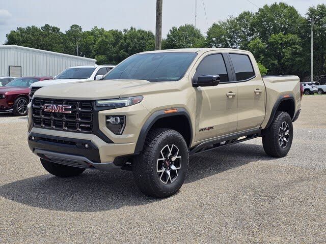 2023 GMC Canyon