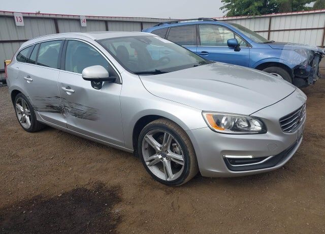 2016 VOLVO V60