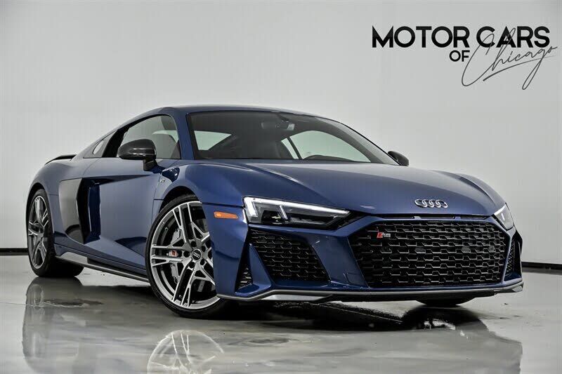 2022 AUDI R8