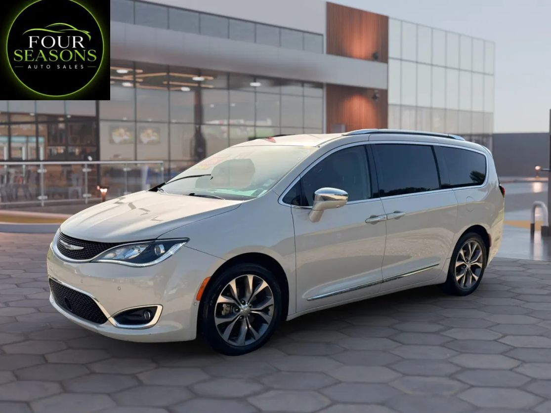 2017 CHRYSLER Pacifica