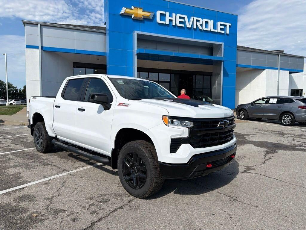 2026 CHEVROLET Silverado