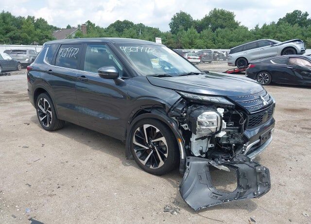 2024 MITSUBISHI Outlander