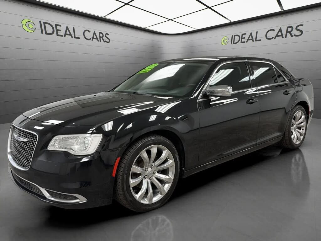 2018 CHRYSLER 300