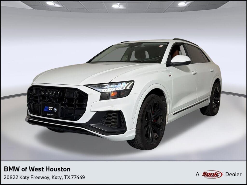 2021 AUDI Q8