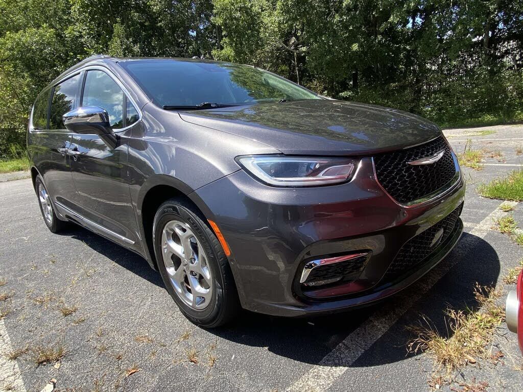 2022 CHRYSLER Pacifica